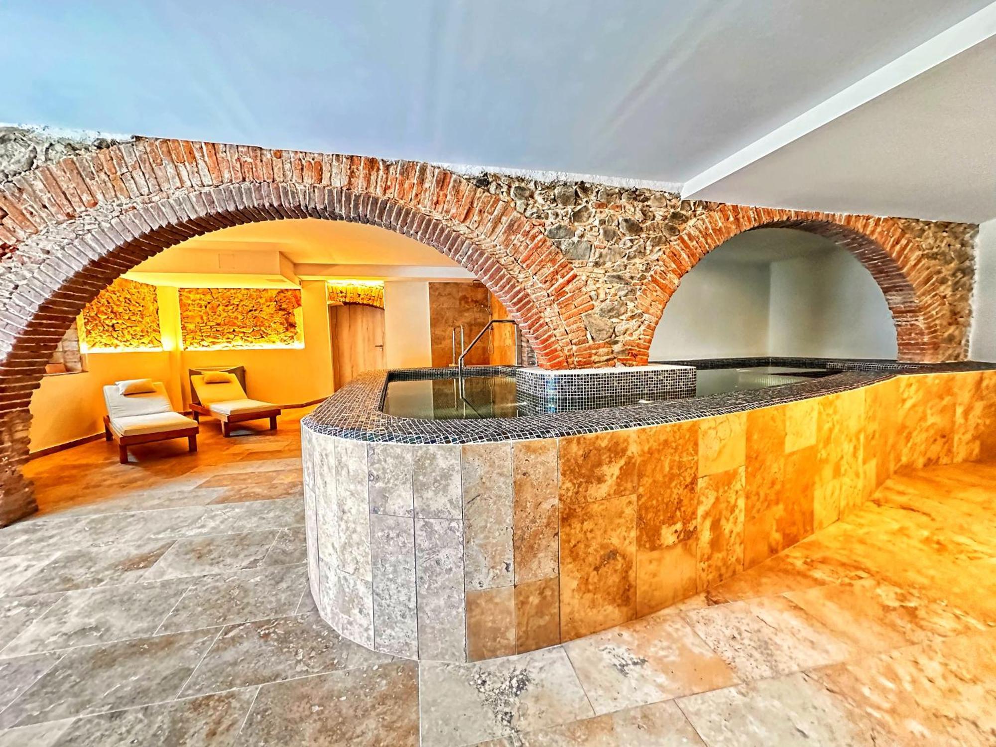 Boutique Hotel Comtal Empuries Roses Exterior foto